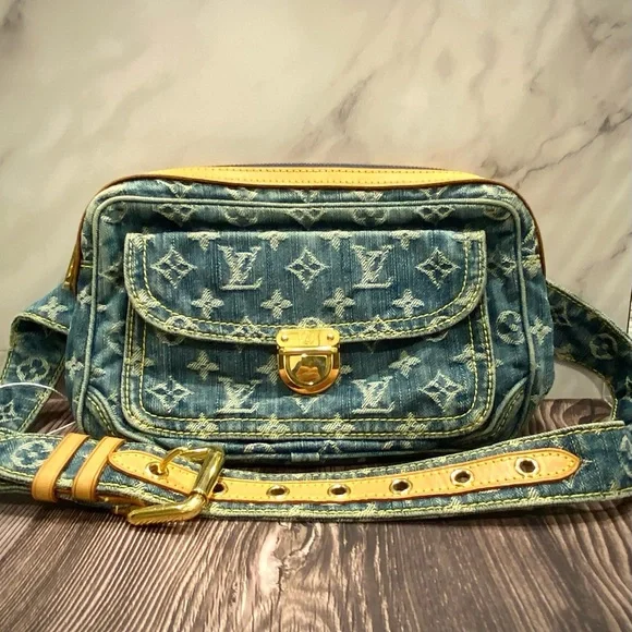 GENTLY USED - VINTAGE* LOUIS VUITTON MONOGRAM DENIM BUM BAG - Picture 3 of 10